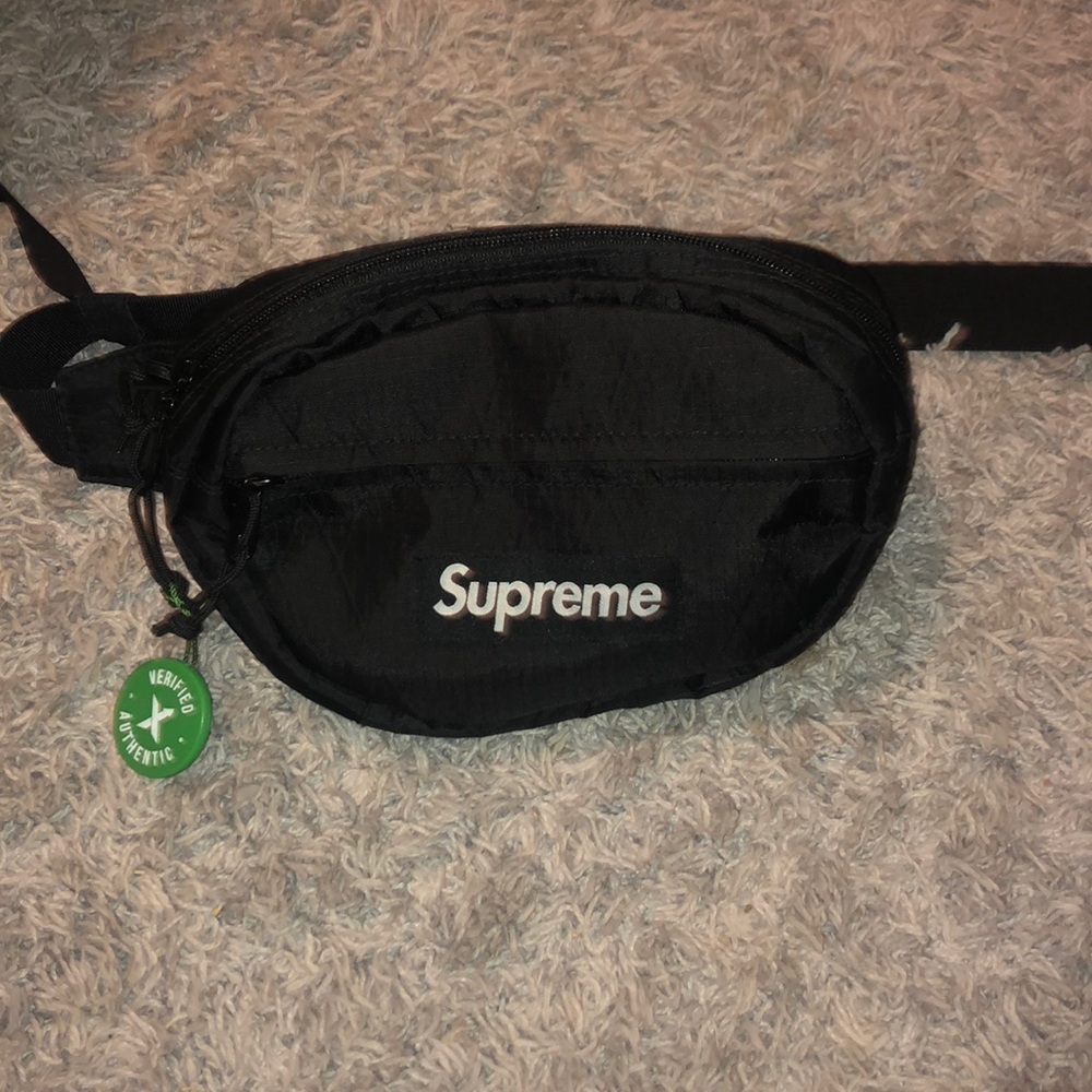 Supreme Fannypack